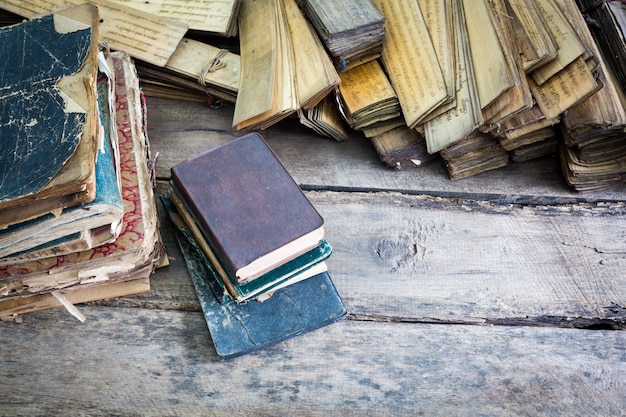 Top 17 Spots to Turn Your Used Books into Cash